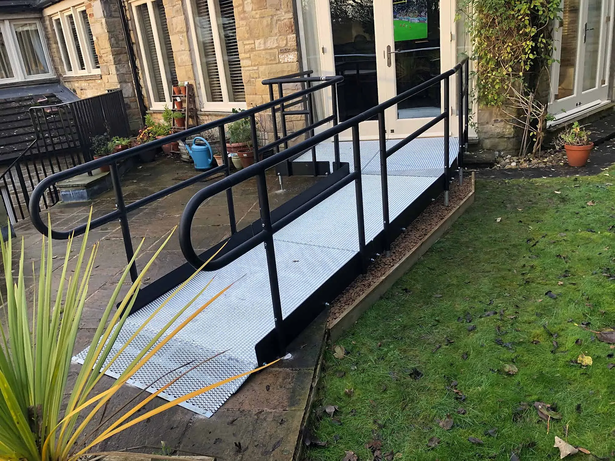 Esir Ramp Kristo Rep AS - Modular Systems for Accessibility & Fire Safety